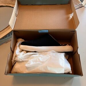 Toms Black and White Mules